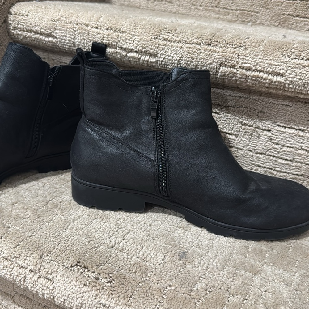 Torrid Black Chelsea ankle Boots - Picture 3 of 6